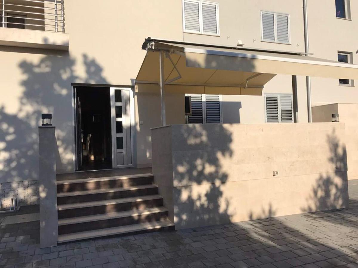 Apartmani Iva 维尔 外观 照片