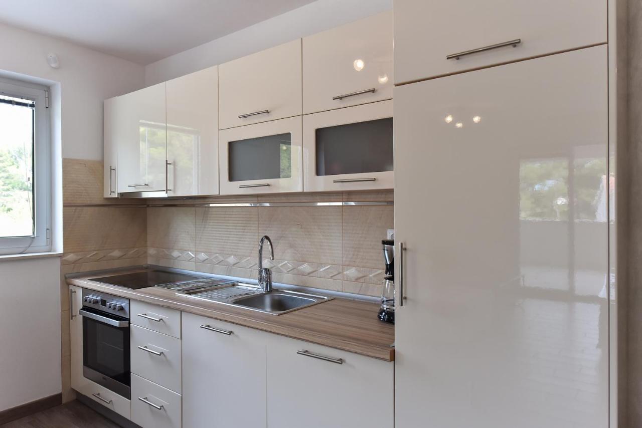 Apartmani Iva 维尔 外观 照片