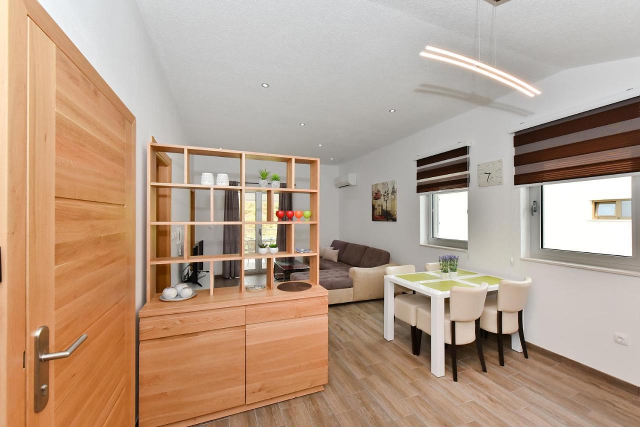 Apartmani Iva 维尔 外观 照片