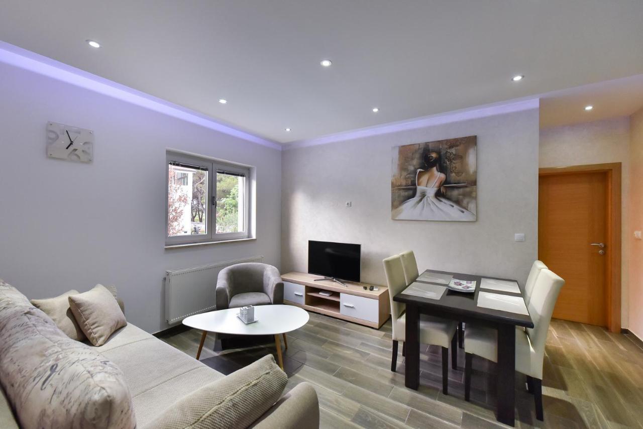 Apartmani Iva 维尔 外观 照片